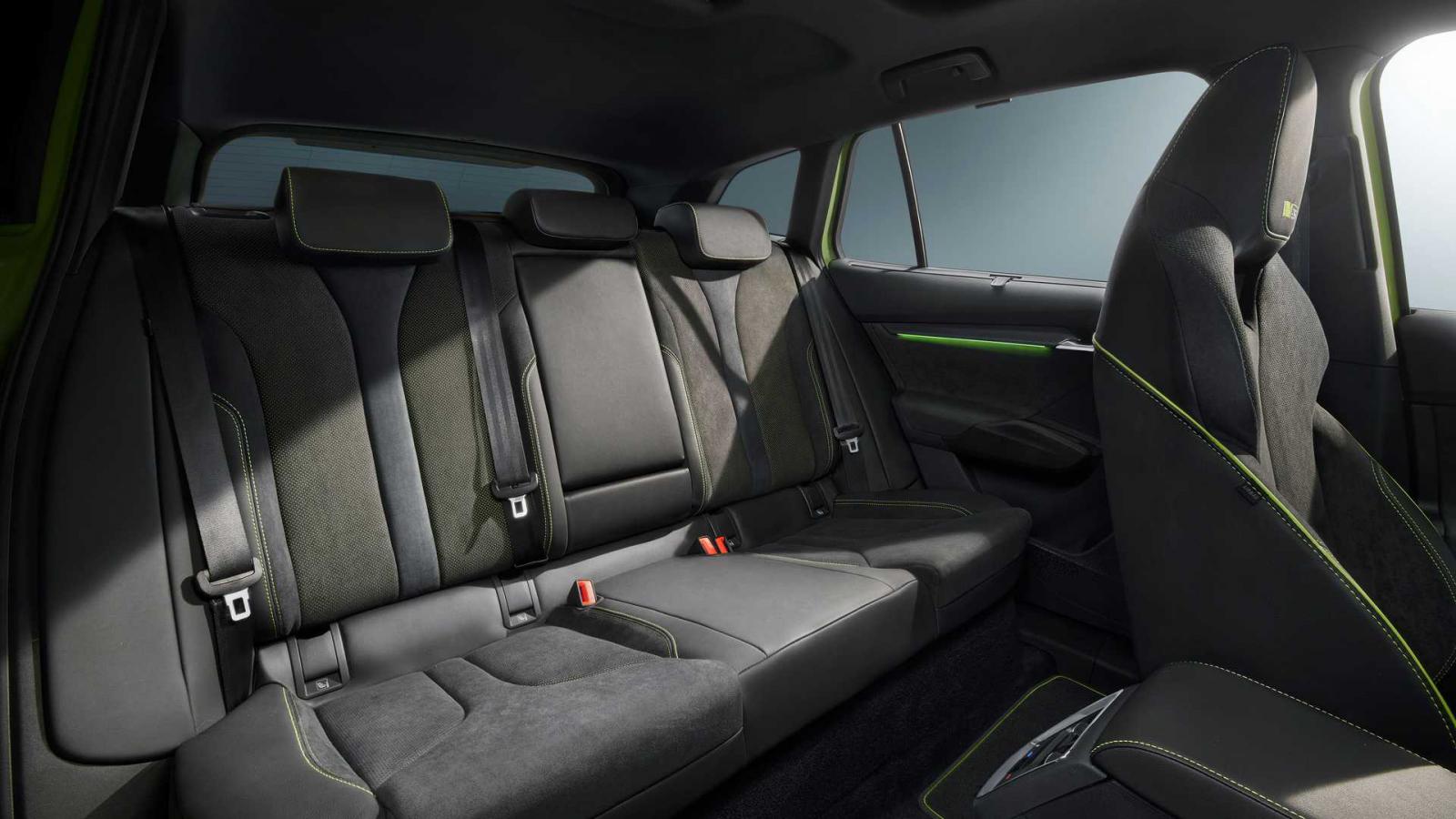 Με 299 άλογα έφτασε το νέο Skoda Enyaq RS iV